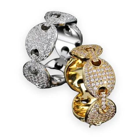 Iced Puffed Mariner Link Ring